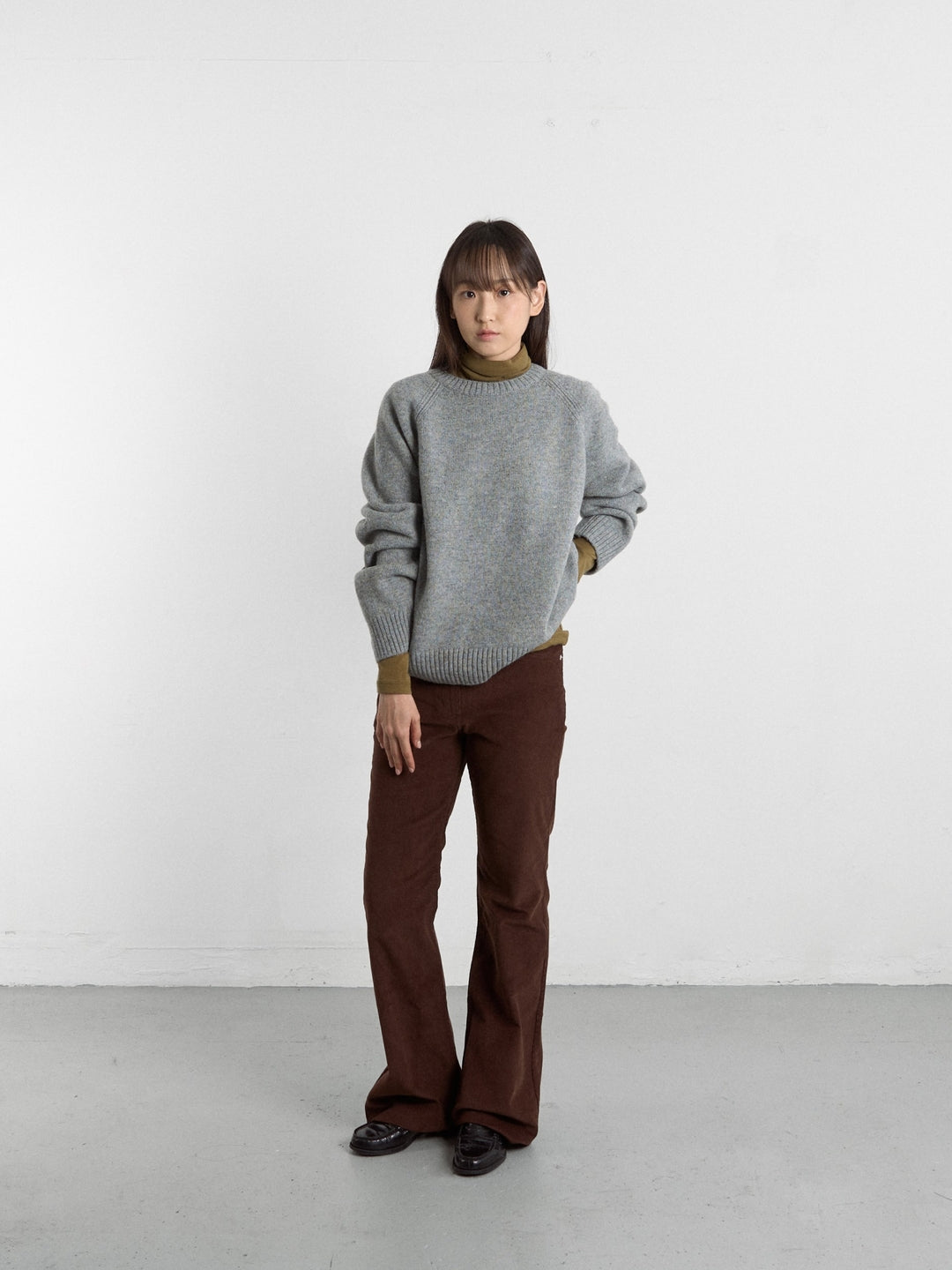 Essential Mock Neck Tee (Khaki)