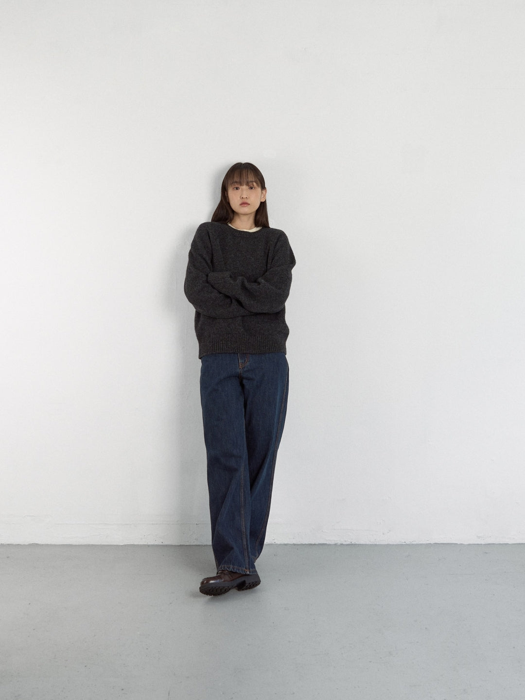 Shaggy Dog Round Knit (Charcoal)