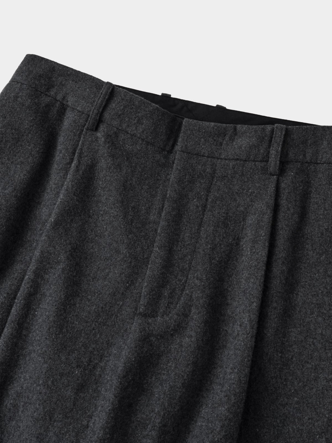 City Light Wool Pin-tuck Trouser (Black)