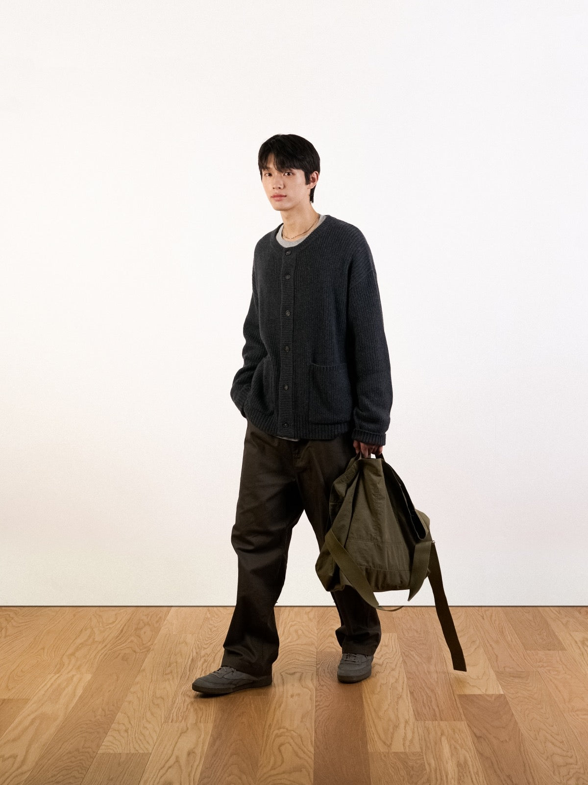 Daily Fine Wool Cardigan (Navy)