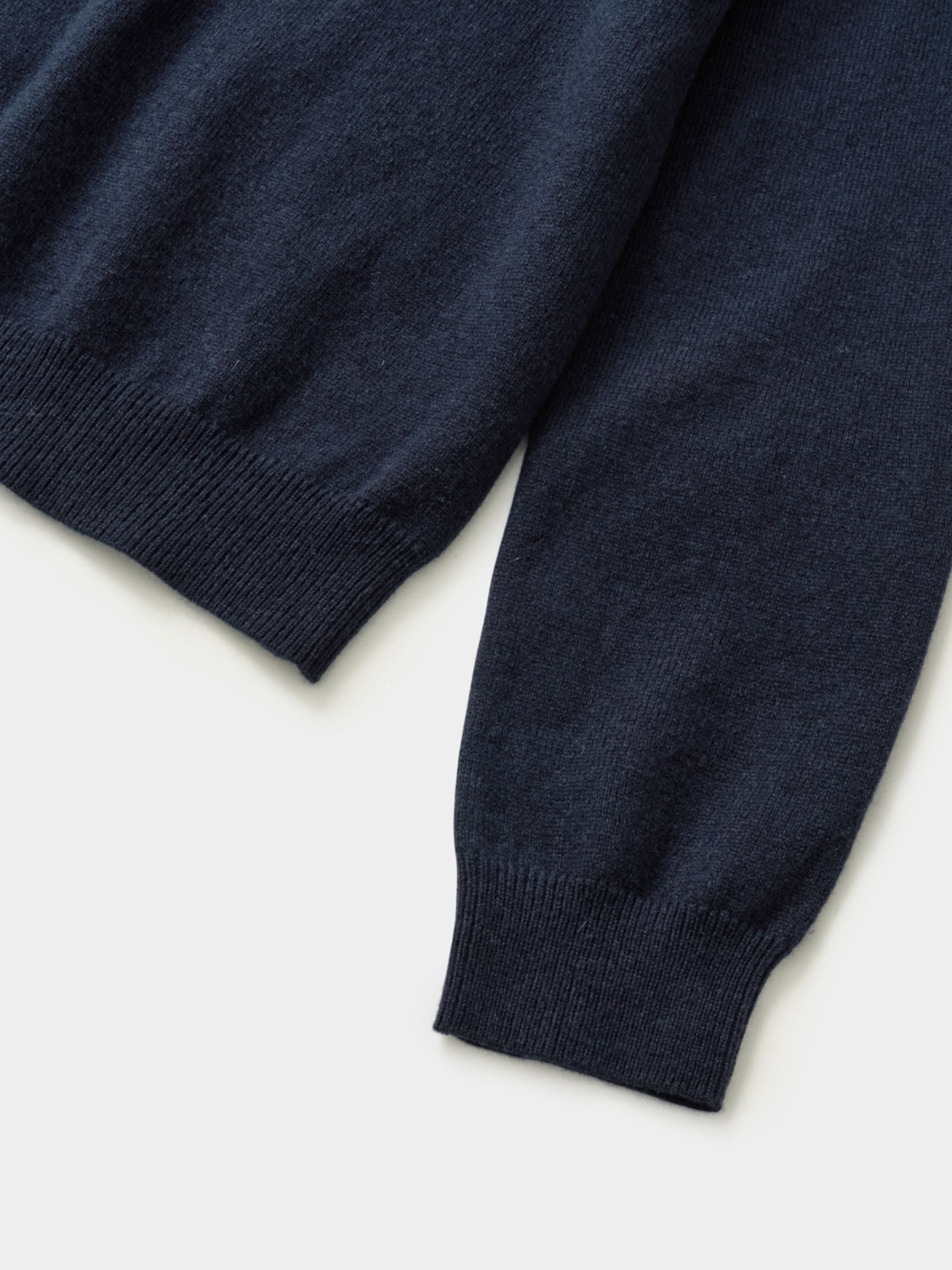 Layered Wool Crew Knit (Navy-Ivory)