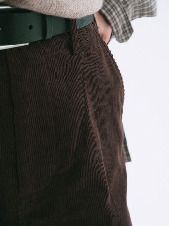 Corduroy Officer Chino Pants (Brown)