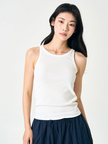U-neck Sleeveless Top (White)