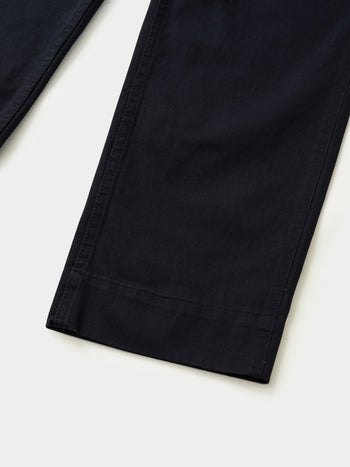 Essential Classic Chino Pants (Black)