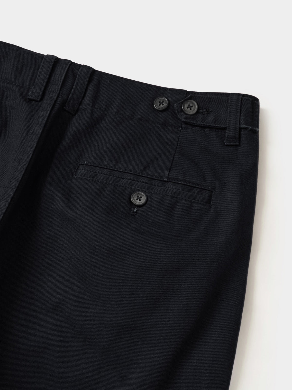 Essential Classic Chino Pants (Black)