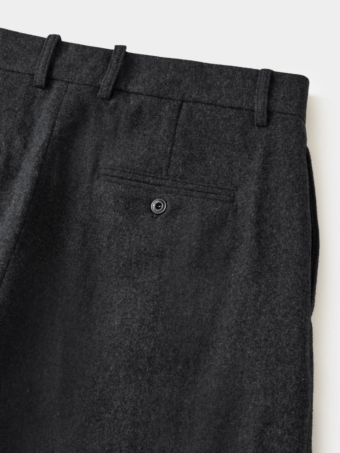 City Light Wool Pin-tuck Trouser (Black)