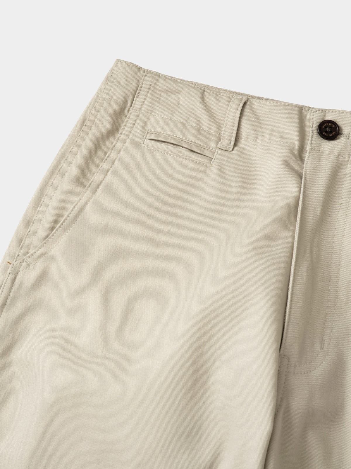 Essential Classic Chino Pants (Ecru)