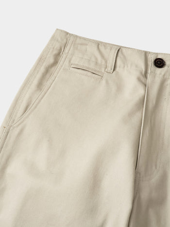 Essential Classic Chino Pants (Ecru)