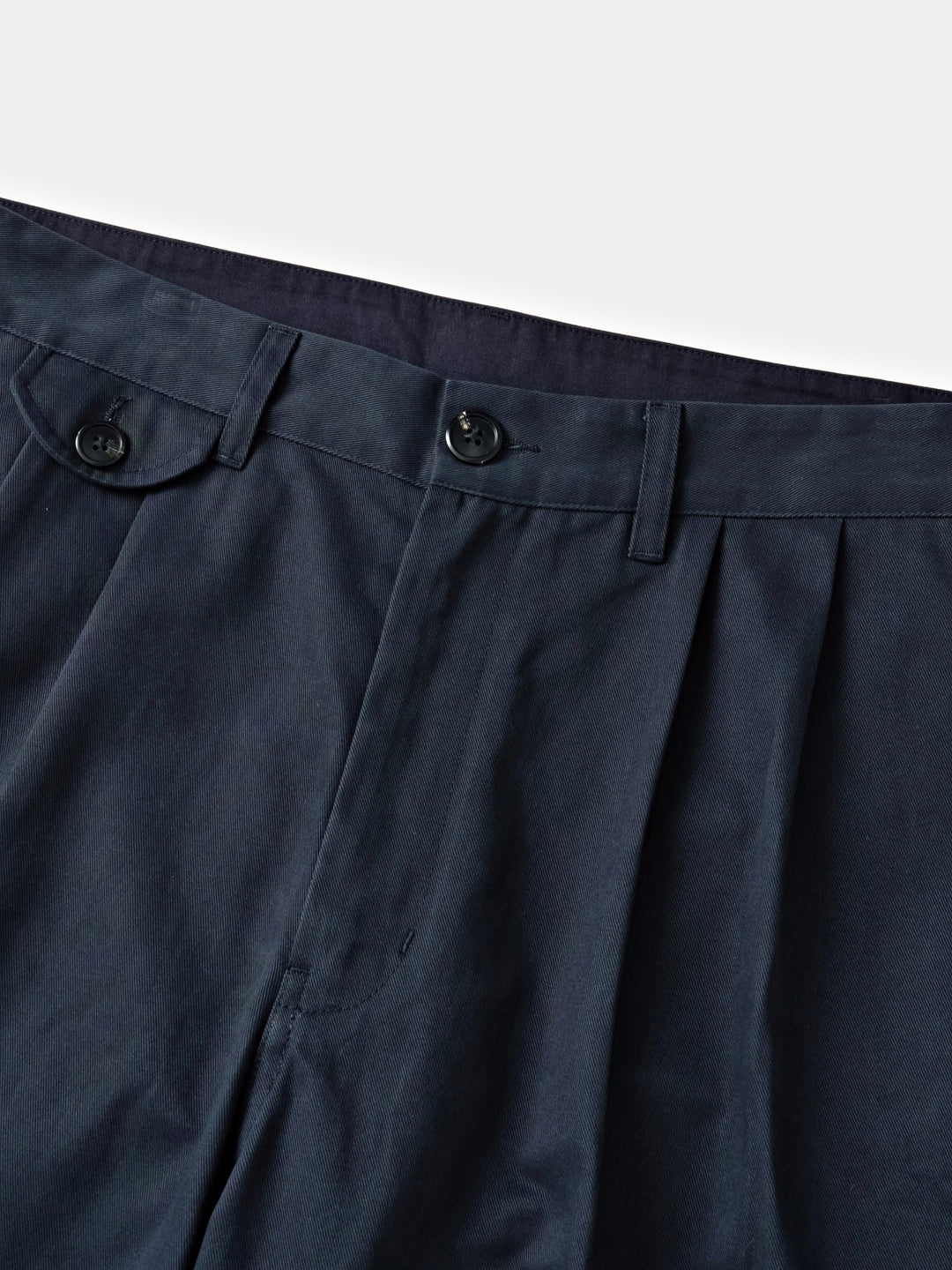 Everyday Pin-tuck Chino Pants (Navy)