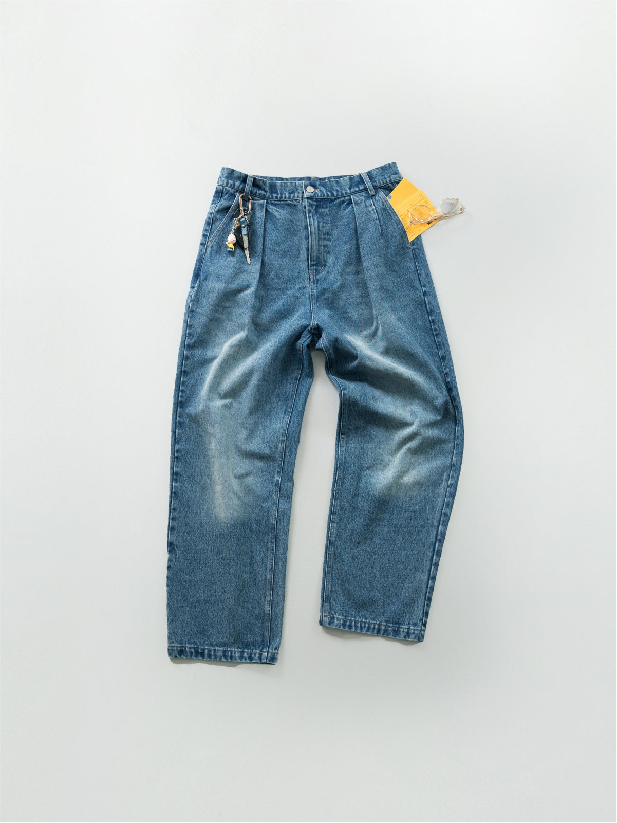 Loose Fit Pin-tuck Denim Pants - Mid Indigo | A2 (L)