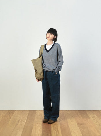 Loose Fit Pin-tuck Denim Pants - Mid Indigo | A3 (XL)