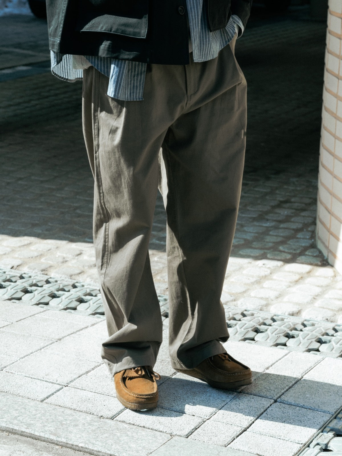 City Worker Pin-tuck Trouser (Blue Gray)