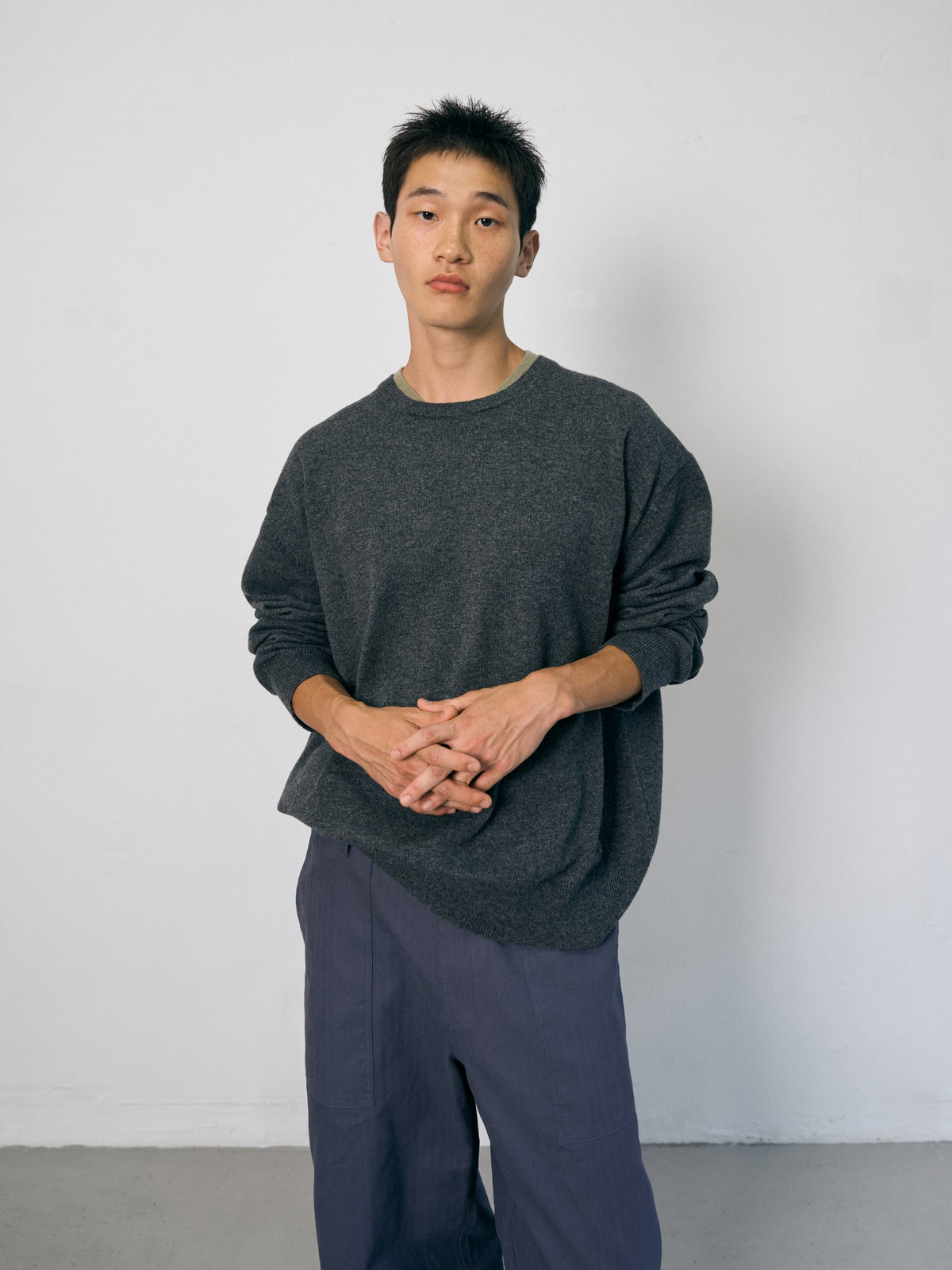 Layered Wool Crew Knit (Charcoal-Olive)