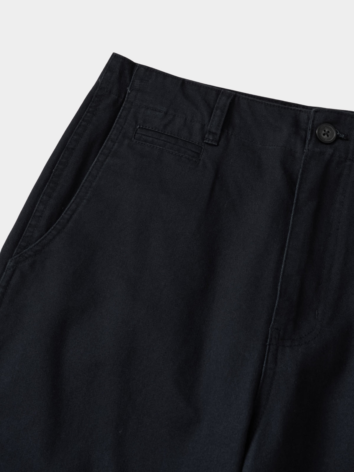 Essential Classic Chino Pants (Black)