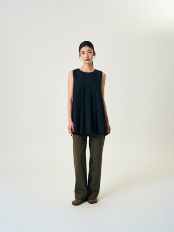 Pleats Sleeveless Top (Ivory)