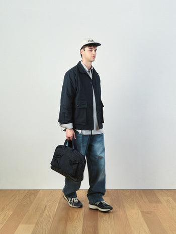 Loose Fit Pin-tuck Denim Pants (Mid Indigo)