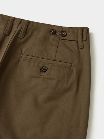 Essential Classic Chino Pants (Brown)
